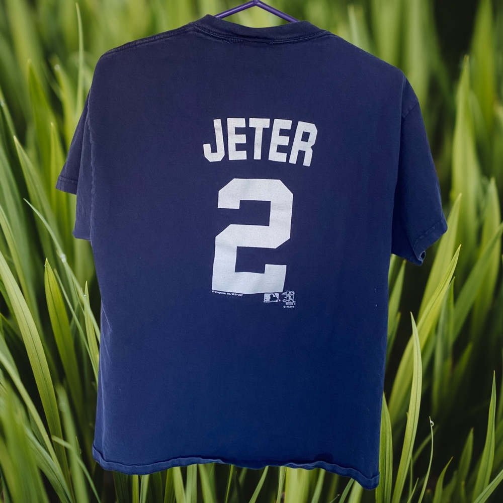 2007 Jeter NY Yankees Tshirt Medium